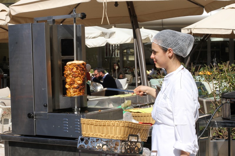Sunday Buffet at Kempinski Summerland Hotel